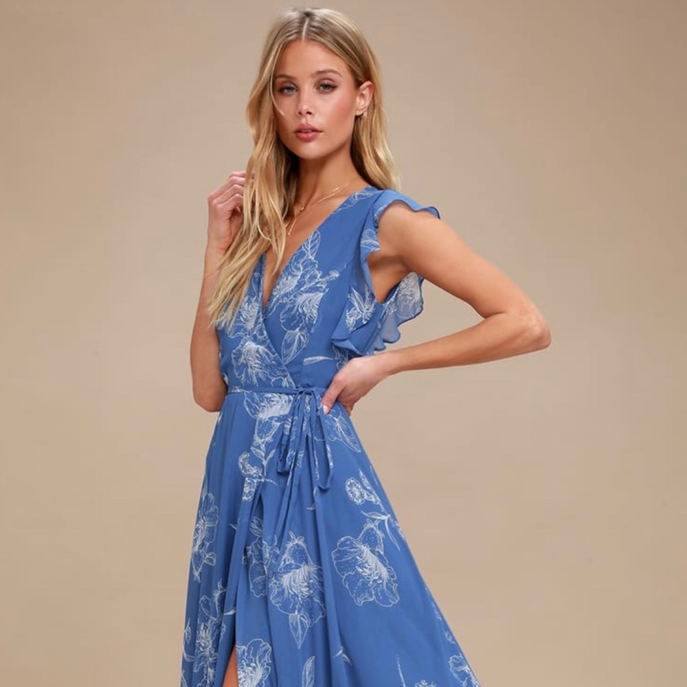 Lulus Maxi Blue Floral Dress - New with Tags